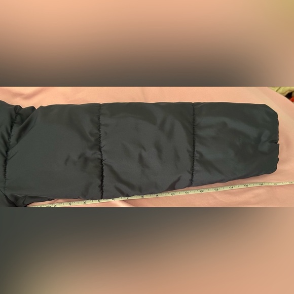 Old Navy: Kids Puffer Jacket - Size XL - Picture 15 of 16